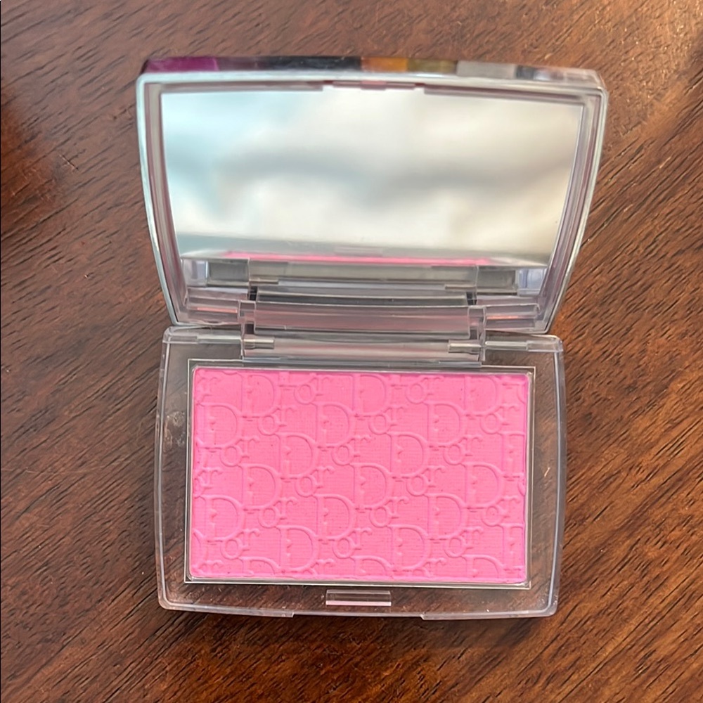 Dior Pink Blush 001 - Picture 4 of 4